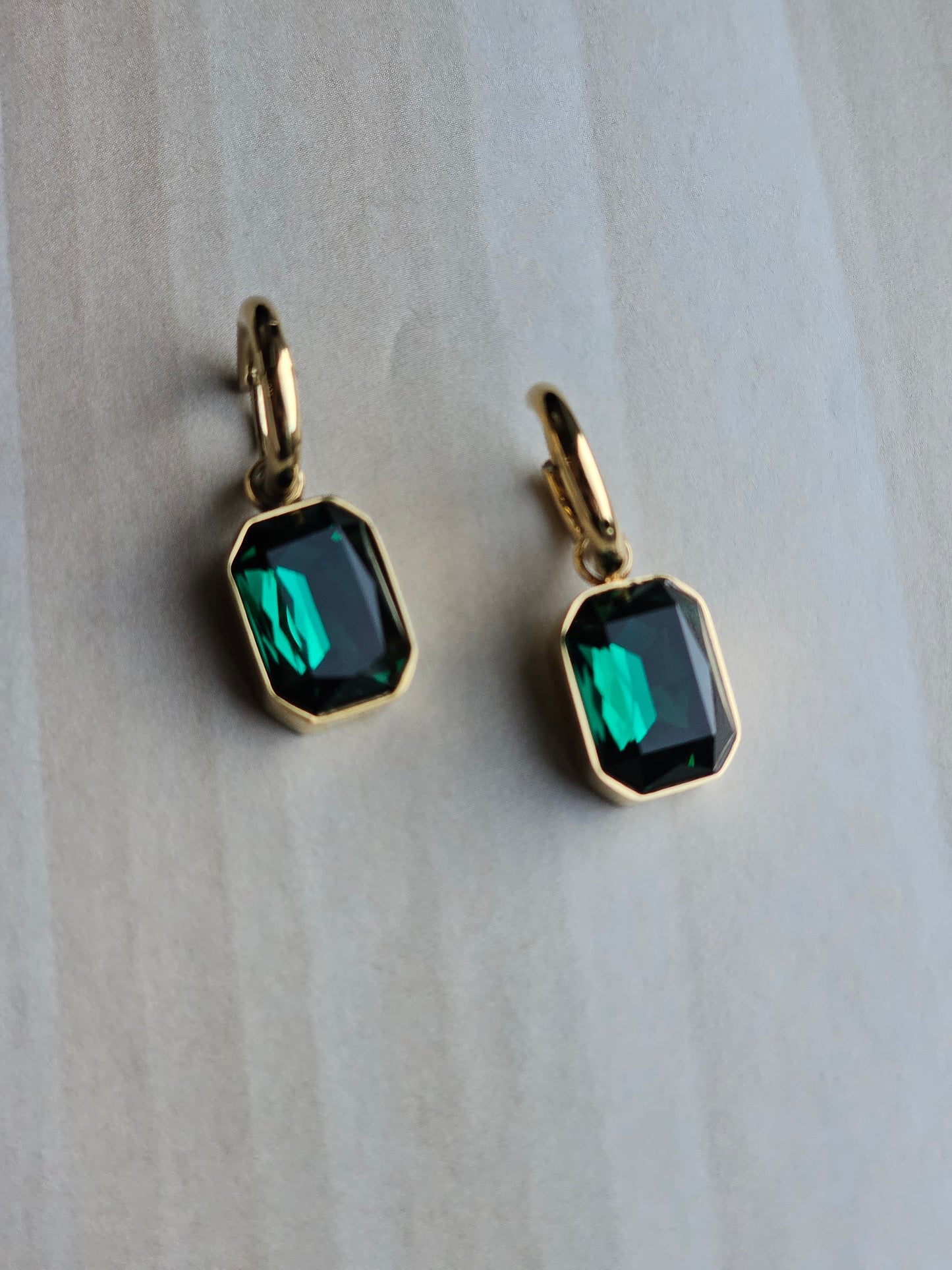 Elizabeth hoops